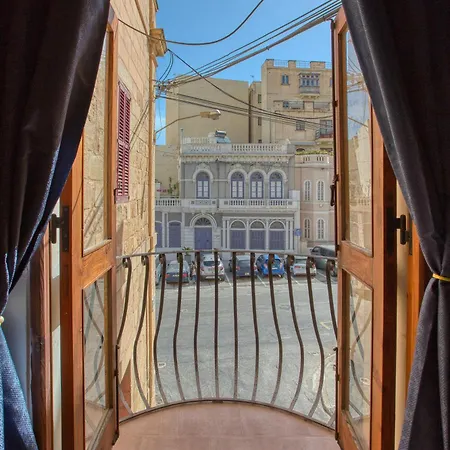 Apartment Sun-drenched St Julians With Private Balcony And Ultra Fast Wifi Gzira