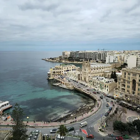 Apartment Sun-drenched St Julians With Private Balcony And Ultra Fast Wifi *