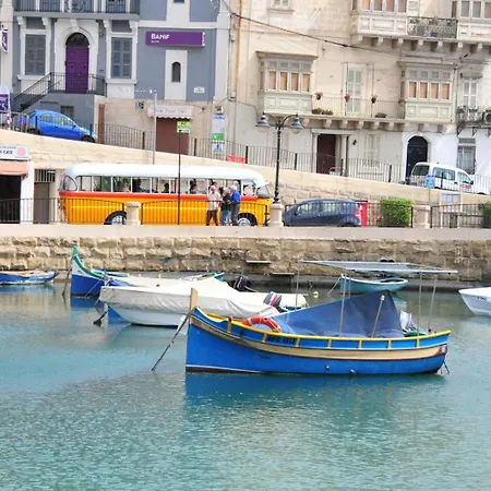 Sun-drenched St Julians With Private Balcony And Ultra Fast Wifi * Gzira
