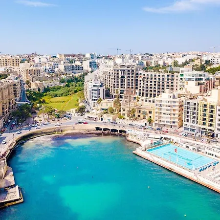 Apartment Sun-drenched St Julians With Private Balcony And Ultra Fast Wifi
